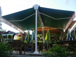 Bạt mái hiên che nắng mưa chữ A quay tay